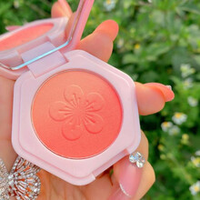 WODWOD荧亮炫彩渐变腮红日杂杏仁学生 光滑的质地柔滑易上色防水防汗粉质细腻自然裸妆显色一抹好气色 04#日杂杏仁