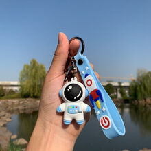 鹿凌青太空人情侣钥匙扣卡通创意个性书包包挂件宇航员挂饰品链男女公仔 火箭宇航员/蓝色