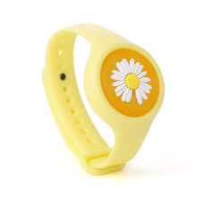 儿童玩具手表亮灯驱蚊手环卡通驱蚊手表抖音夏季户外防蚊神器地摊货源 小花款