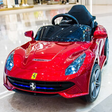 儿童电动车四轮遥控汽车婴幼儿玩具车可坐人宝宝小孩四驱童车 红色