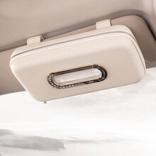 路亦梵 车载纸巾盒挂式网红 汽车用品车载抽纸盒 天窗遮阳板扶手箱座椅背皮质餐巾纸抽盒创意 米色【镶钻框+象牙银拉链】挂式