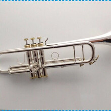 全新美国巴哈小号乐器三音号降B调小号演奏省力高音好吹儿童初学男女生入门演奏表演定制款 巴哈演奏镀金型