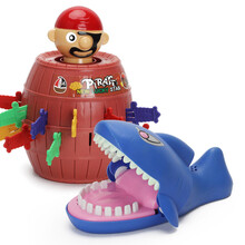 整蛊海盗桶聚会整人游戏咬手指咬人小心恶犬鳄鱼玩具按牙齿玩具创意生日礼物 海盗桶+咬手鲨鱼