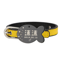 哈宝哈贝 猫牌定制炫酷猫咪专用身份牌定做双面刻字项圈铃铛套装 激光刻字泰迪小狗名牌宠物配饰 黄色项圈+鱼形黑色 小号S:1.0*26cm