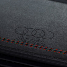 适用于奥迪q7 q3 q5 a8l a3 a4l a6l汽车防晒隔热中控仪表台避光垫 黑色红线