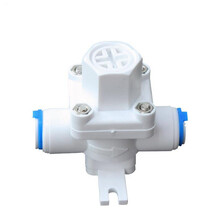 【绿润空气检测仪和绿之源活性炭碳包哪个好】