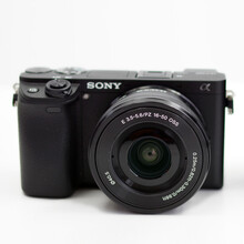 【松下DMC-GX85GK-S和尼康S2900哪个好】