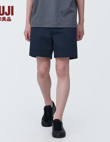 无印良品（MUJI） 男式 弹力丝光斜纹 短裤 裤子 休闲裤 AE0WYA4S 深藏青色 M 170/80A