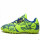 绿色足球鞋