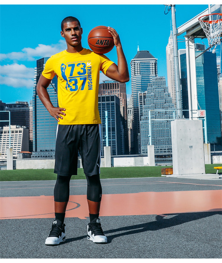 安踏男装 2017夏季kt汤普森文化纪念款运动t恤 吸湿速干短袖针织衫