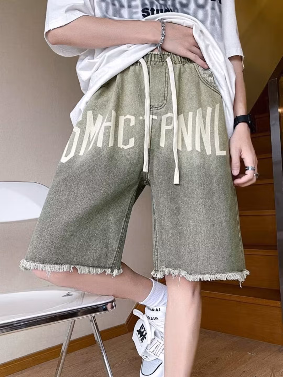 Rough Edge Gradual Change Denim Shorts Men's Summer Loose Straight Wide Leg Five-point Pants American Retro Ruffian Handsome Pants, Brown 2XL_mkmklike.com